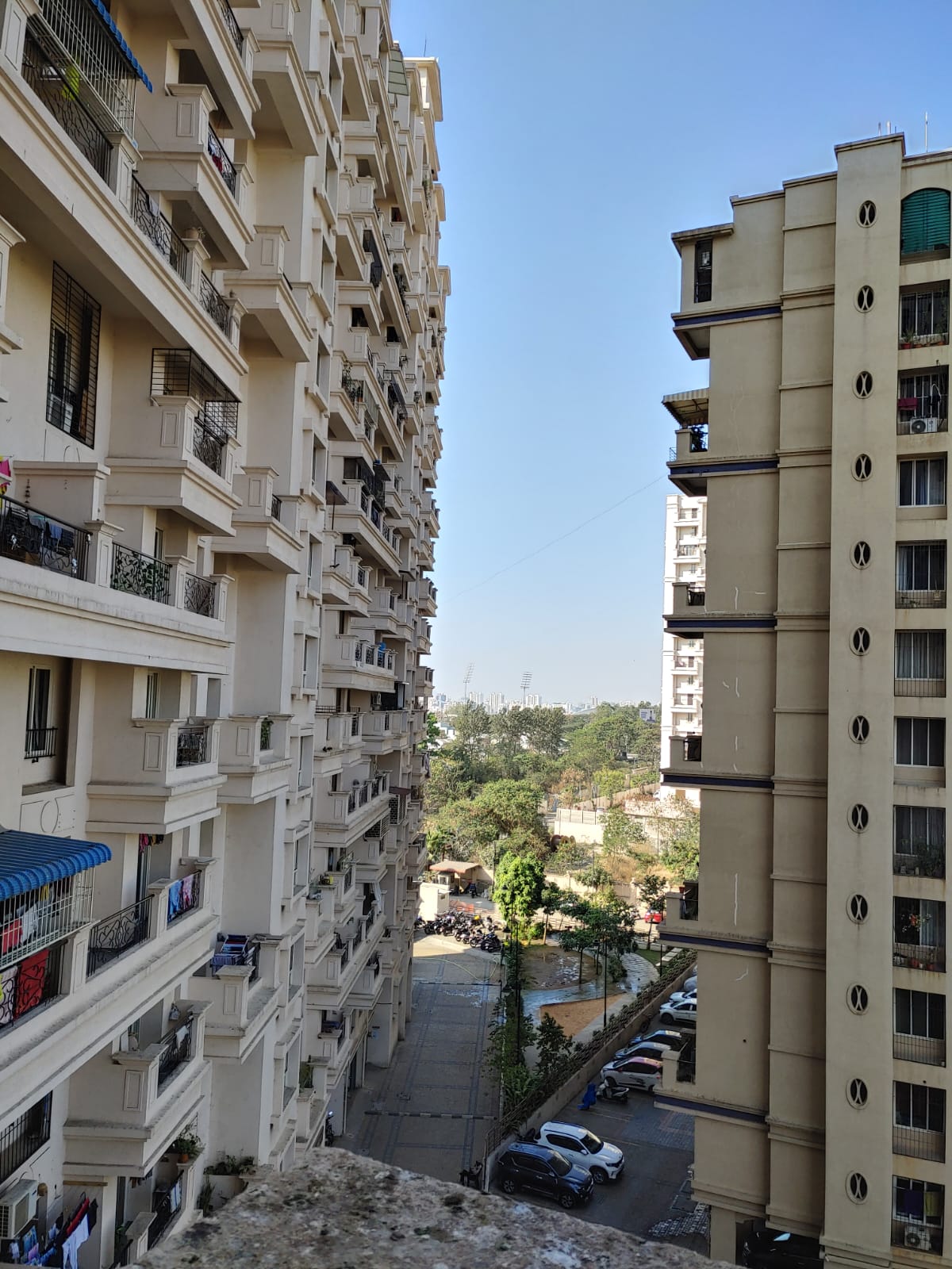 2 BHK + Servant Room Apartment For Rent in Gini Viviana