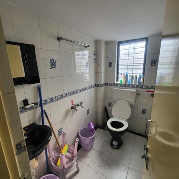 Team Area in 2 BHK Apartment at Koregaon Park – for Rent