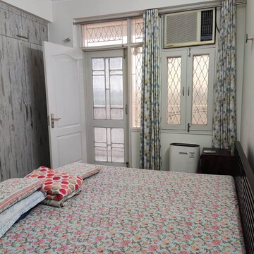 Bedroom in 2 BHK Apartment at Sector 19 Dwarka – for Rent