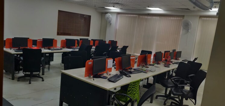 Team Area, sector 63 Commercial Office Space in IT/SEZ 27000 Sq.Ft. In Sector 63 Noida 9016049