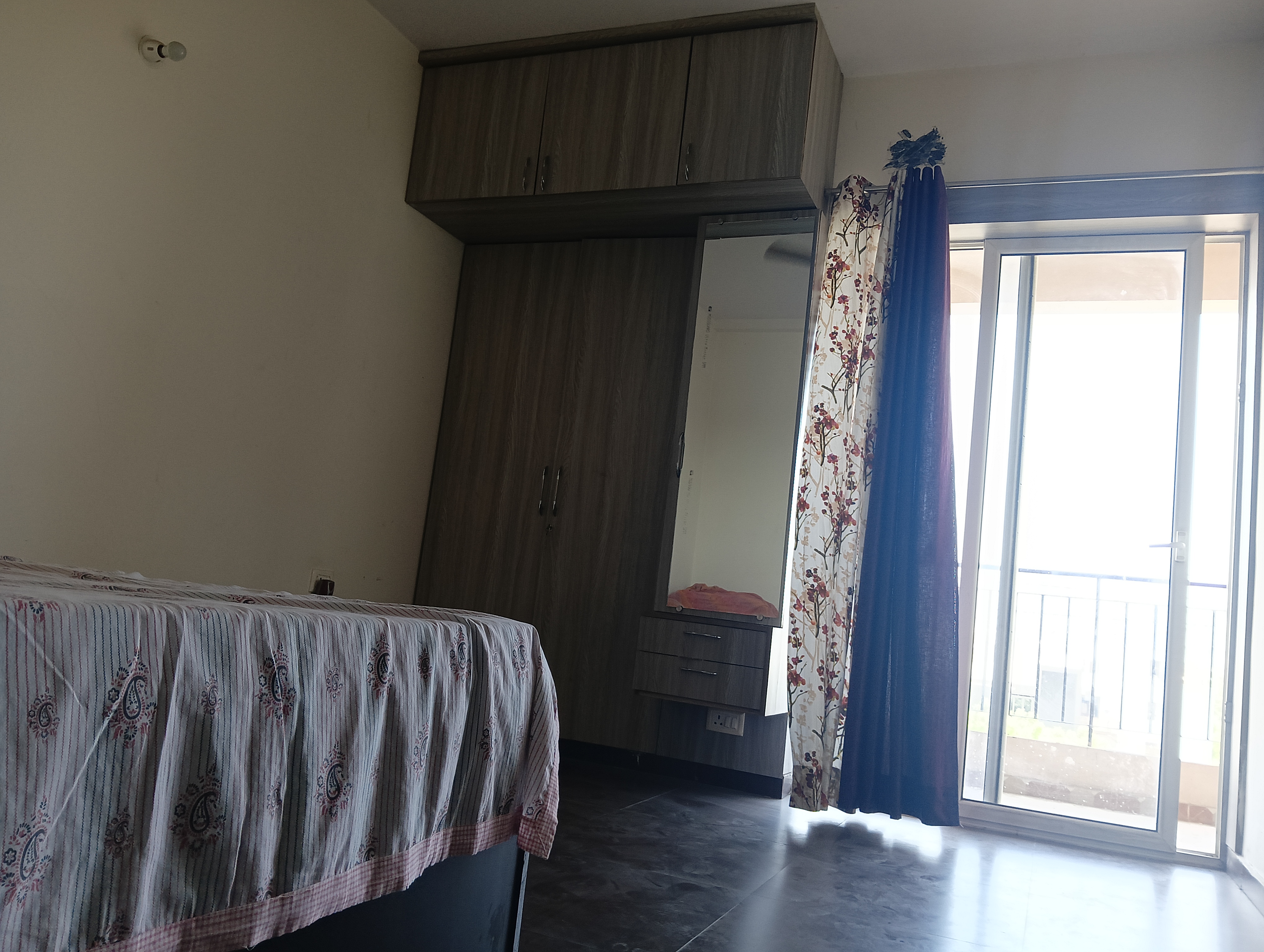 2 BHK Apartment For Rent in Landcraft Golflinks Plaza