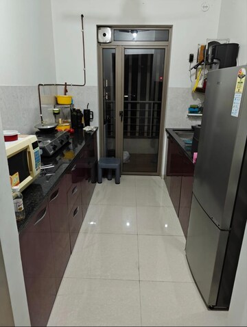 2 BHK Apartment For Rent in Kalpataru Paramount, Kapur Bawdi