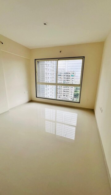 Room in 3 BHK Apartment at Nirman Adi, Kalyani Nagar – for Rent