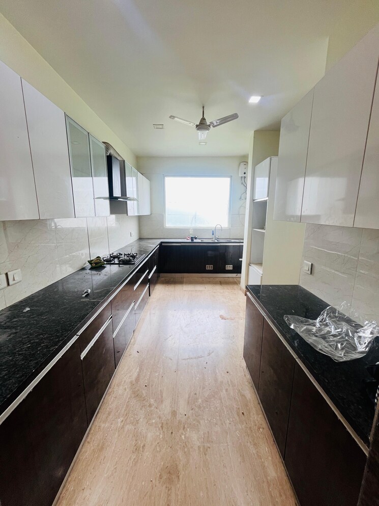Kitchen, sushant lok iii 4 Bedroom 2800 Sq.Ft. Builder Floor In Sushant Lok Iii Gurgaon 9016100