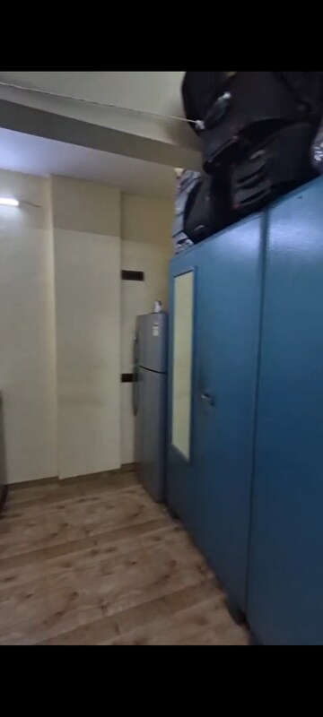 Furnished Amenities in 1 BHK Apartment at Padmavati Palace, Vile Parle East – for Rent