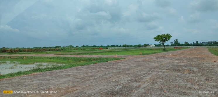 undefined, goverdhan  100 Sq.Yd. Plot In Goverdhan Mathura 9016132