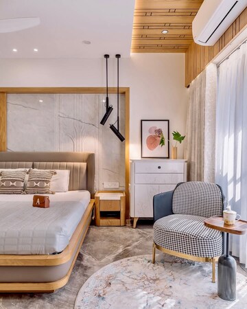 Bedroom in 4 BHK Apartment at Andheri West – for Rent