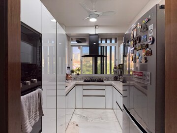 Building Lobby in 3 BHK Apartment at Satellite Tower, Goregaon East – for Rent
