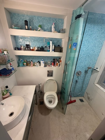 Team Area in 3 BHK Apartment at Lodha Fiorenza, Goregaon East – for Rent