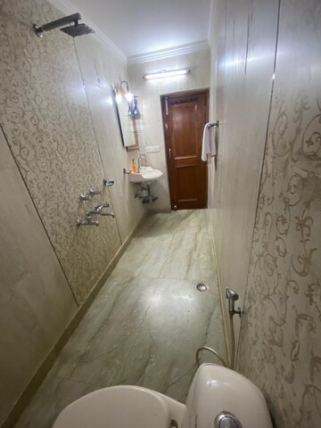 Bathroom in 3 BHK Builder Floor at Safdarjung Enclave – for Rent