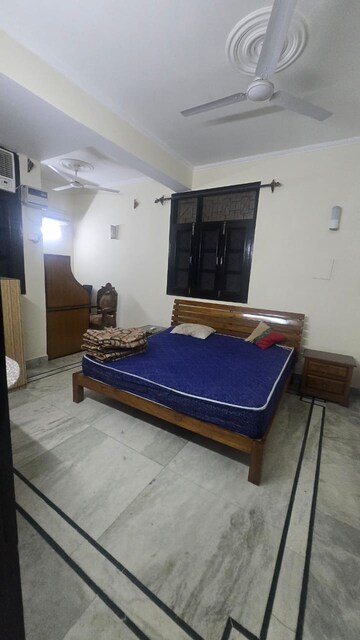 Bedroom in 4 BHK Apartment at Tarika CGHS, Sector 43 – for Rent