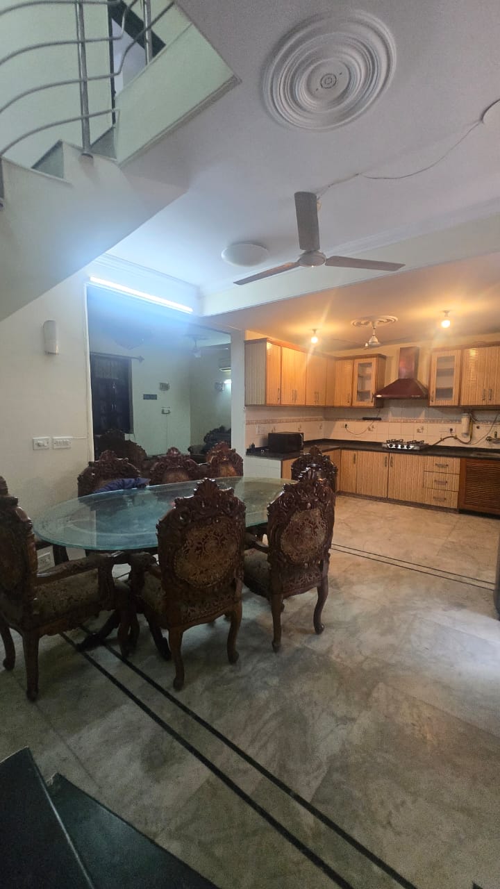 4 BHK + Servant Room Apartment For Rent in Tarika CGHS
