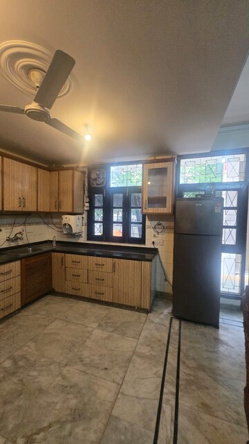 Living Room in 4 BHK Apartment at Tarika CGHS, Sector 43 – for Rent