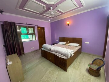 Bedroom in 3 BHK Builder Floor at Safdarjung Enclave – for Rent