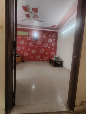 Room in 3 BHK Builder Floor at Maidan Garhi – for Sale