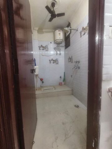 Bathroom in 3 BHK Builder Floor at Maidan Garhi – for Sale