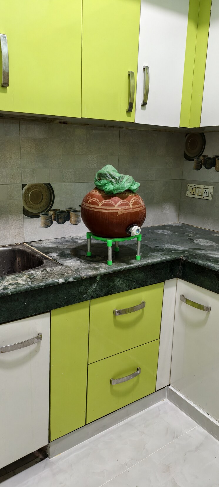 Team Area, lajpat nagar 2 Bedroom 900 Sq.Ft. Builder Floor In Lajpat Nagar Delhi 9016228