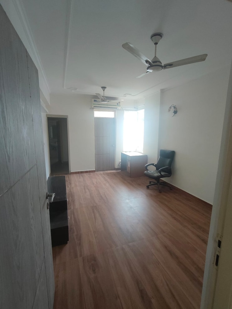 Bathroom, new-shivalik-society 4 Bedroom 2200 Sq.Ft. Apartment In Sector 51 Gurgaon 9016321