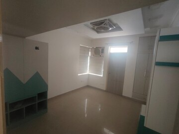 Room in 4 BHK Apartment at New Shivalik Society, Sector 51 – for Rent
