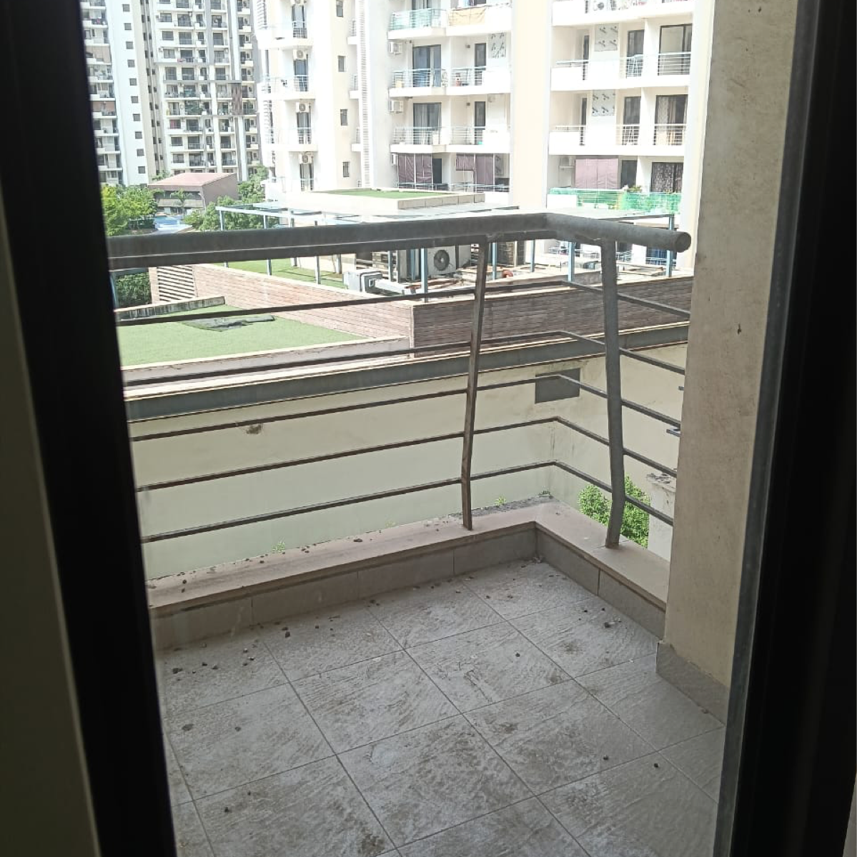 3 BHK + Extra Room Apartment For Sale in Smart World Gems