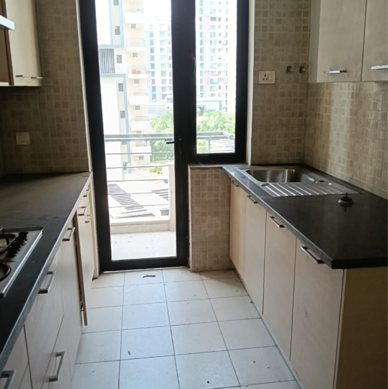 Kitchen, smart-world-gems 3 Bedroom 1423 Sq.Ft. Apartment In Sector 89 Gurgaon 9016272