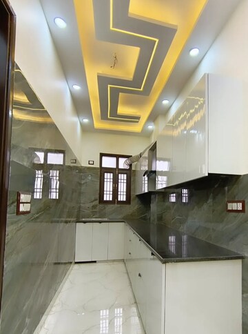 Kitchen in 3 BHK Independent House at BPTP Amstoria, Sector 102 – for Rent