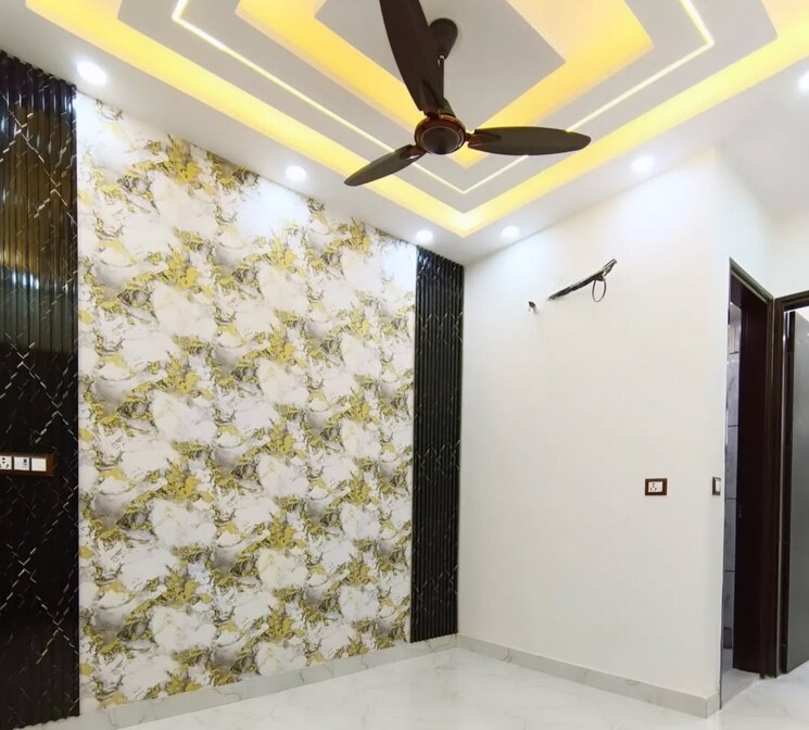 Room, bptp-amstoria 3 Bedroom 250 Sq.Yd. Independent House In Sector 102 Gurgaon 9016283