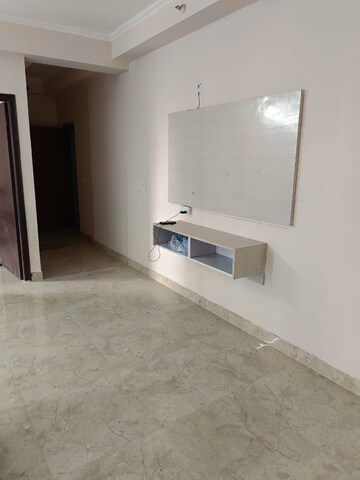 Room in 2 BHK Apartment at Prateek Grand City, Siddharth Vihar – for Sale