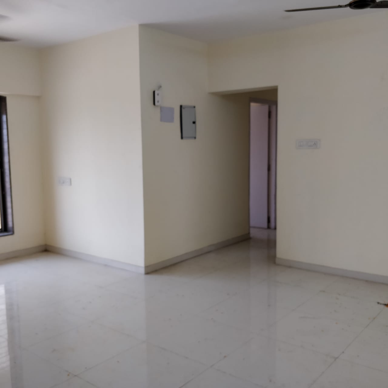 2 BHK Apartment For Sale in Group Seven Rushi Heights
