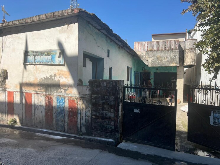 Exterior View, laxman chowk  200 Sq.Yd. Plot In Laxman Chowk Dehradun 9016279