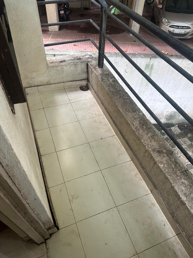 Balcony, viman nagar 1 Bedroom 560 Sq.Ft. Apartment In Viman Nagar Pune 9016297