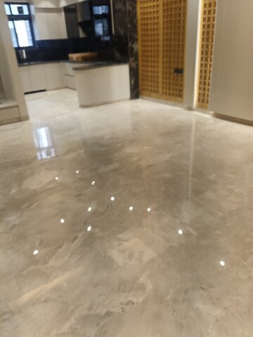 Room in 3 BHK Builder Floor at Surajmal Vihar – for Sale
