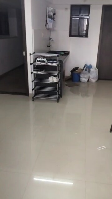   Pg at Mumbai Pune Expressway – for Rent
