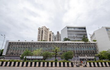  Office Space – Exterior View View at Shiv Sagar Estate, Worli - for Rent