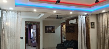 Living Room in 4 BHK Builder Floor at Suncity Township Gurgaon, Sector 54 – for Sale