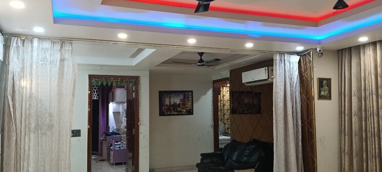 Living Room, suncity-township-gurgaon 4 Bedroom 370 Sq.Yd. Builder Floor In Sector 54 Gurgaon 8897131