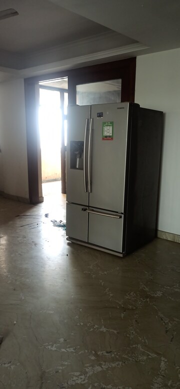 Furnished Amenities in 4 BHK Apartment at Anand Niketan CGHS, Sector 52 – for Rent