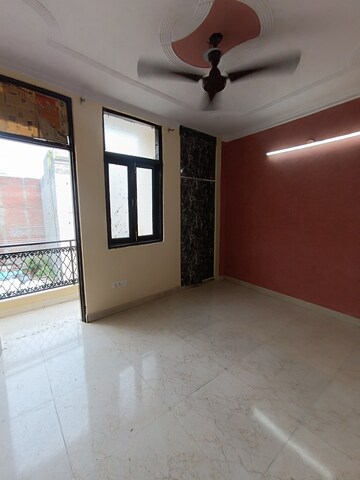 Room in 2 BHK Builder Floor at Govindpuri – for Rent