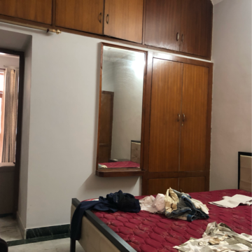 Bedroom in 2.5 BHK Villa at Sector 21 – for Rent