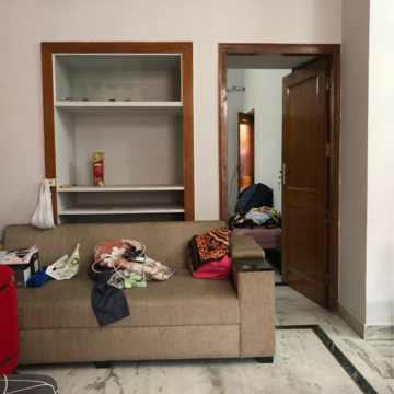 Living Room in 2.5 BHK Villa at Sector 21 – for Rent