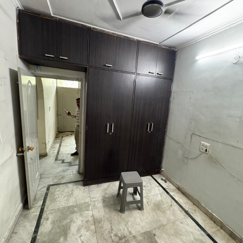 2 BHK Builder Floor For Sale in Rohini Sector 24