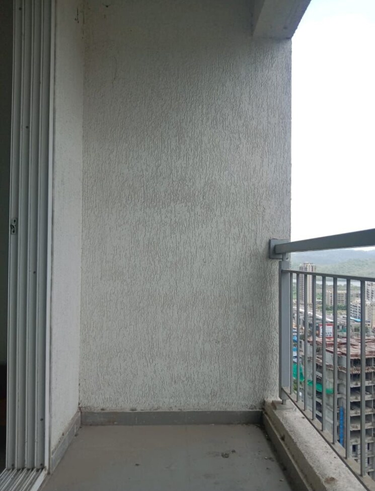 Balcony, godrej-emerald 2 Bedroom 708 Sq.Ft. Apartment In Ghodbunder Road Thane 9016429