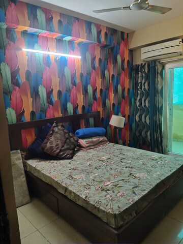 Bedroom in 2.5 BHK Apartment at Ajnara Daffodil, Sector 137 – for Rent