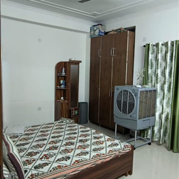 Bedroom in 2.5 BHK Villa at Sector 21 – for Rent