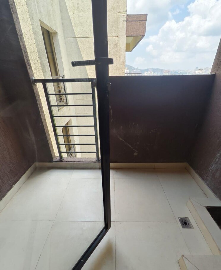 undefined, risland-the-icon 2 Bedroom 670 Sq.Ft. Apartment In Dhokali Thane 9016452