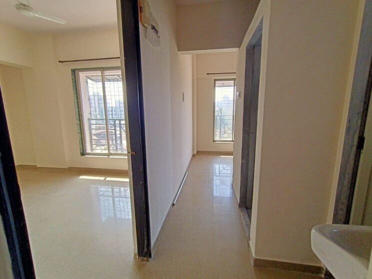 Room, kasarvadavali 1 Bedroom 450 Sq.Ft. Apartment In Kasarvadavali Thane 9016466