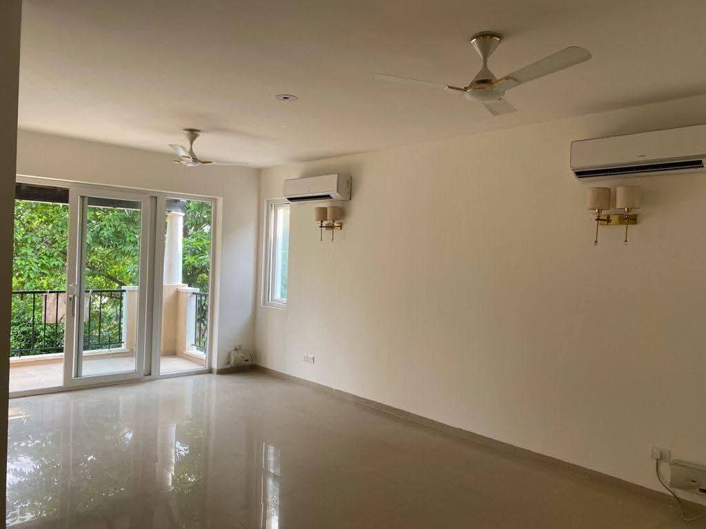 3 BHK + Servant Room,Study Room Apartment For Rent in Emaar Emerald Floors Premier