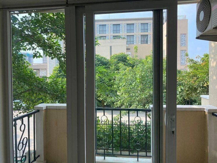 Balcony, emaar-emerald-floors-premier 3 Bedroom 1650 Sq.Ft. Apartment In Sector 65 Gurgaon 9016532