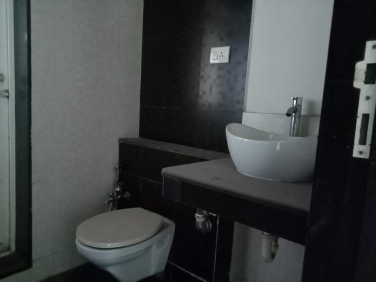 Bathroom, rustomjee-athena 4 Bedroom 1561 Sq.Ft. Apartment In Majiwada Thane 9016514