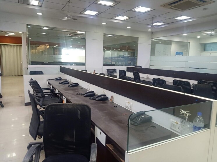 Team Area, prabhadevi Commercial Office Space 4300 Sq.Ft. In Prabhadevi Mumbai 9016522